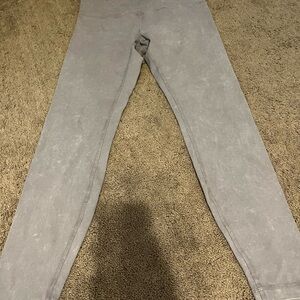 Lululemon wunder under leggings size 10